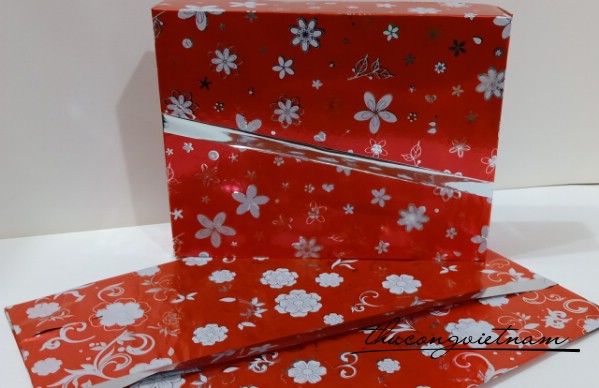 Hộp quà xếp giấy bóng kiếng 29x22.5x6cm