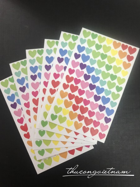Sticker trái tim nhiều màu