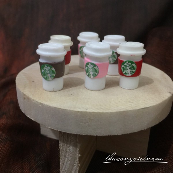 Mô hình ly trà Starbucks