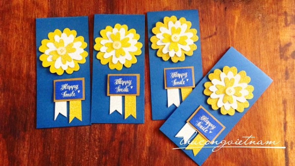 Thiệp hoa kim tuyến xanh dương Happy smile