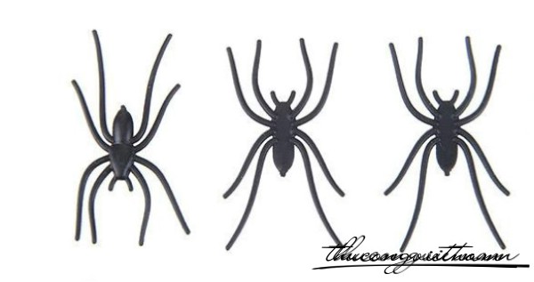 Nhện nhựa dẹp nhỏ dài 3.5x2cm