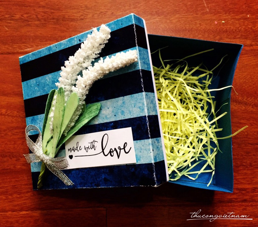 Hộp quà Handmade 10x10x4.5cm mẫu 5