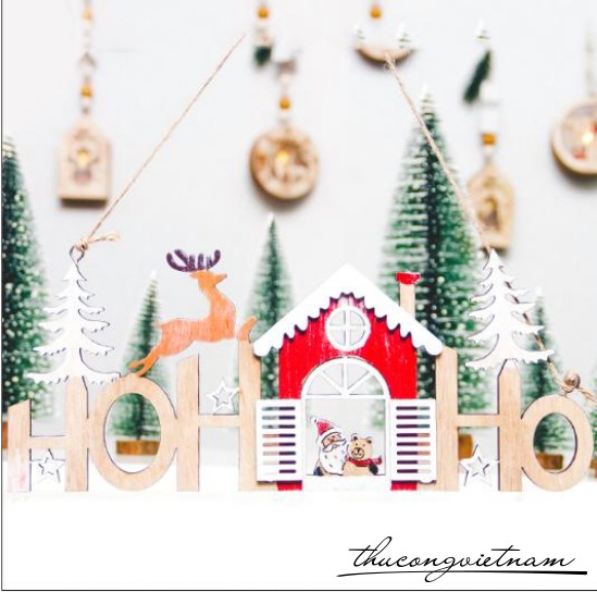 Dây treo ngôi nhà gỗ ông già noel