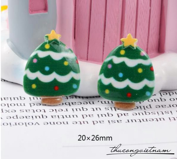 Mô hình 2D cây thông ú sao vàng 2x2.6cm