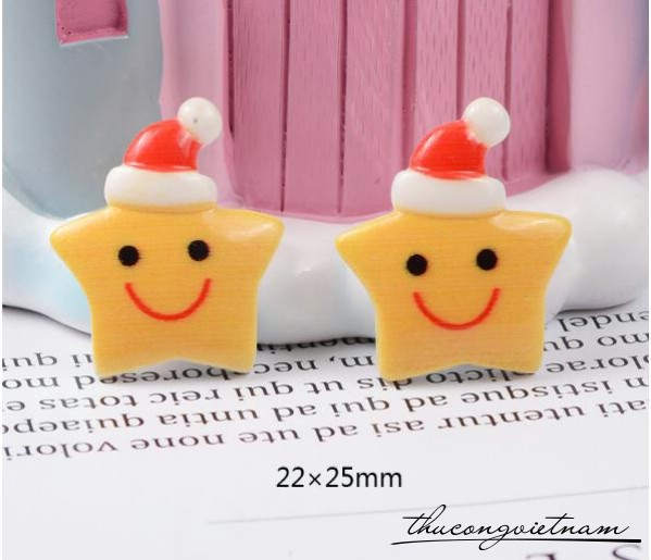 Mô hình 2D sao vàng đội nón đỏ 2.2x2.5cm