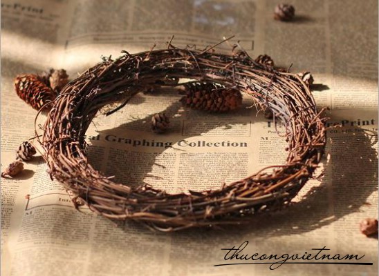 Vòng cỏ tròn giáng sinh 15cm