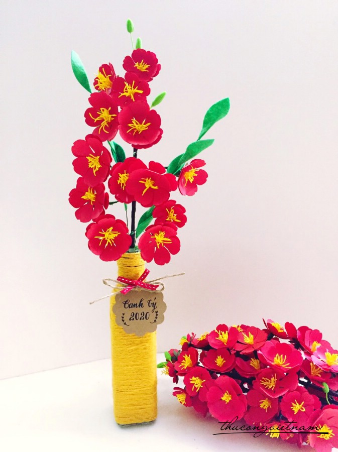 Lọ hoa mai đỏ 1 nhánh