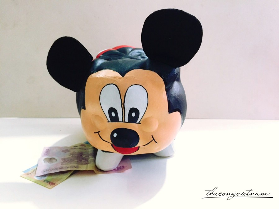 Heo đất Mickey Mouse