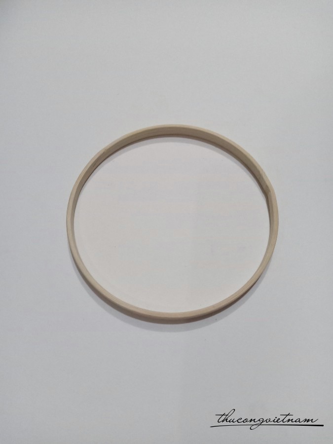Vòng tre tròn trang trí ứng dụng handmade