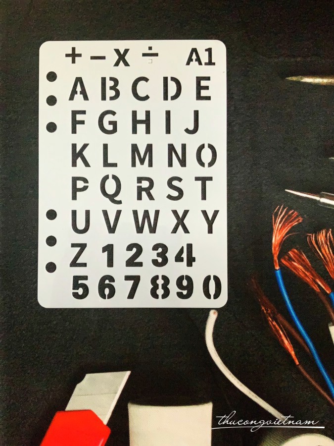 Khuôn vẽ Stencil Plastic mẫu 1 - size 14.7x21cm