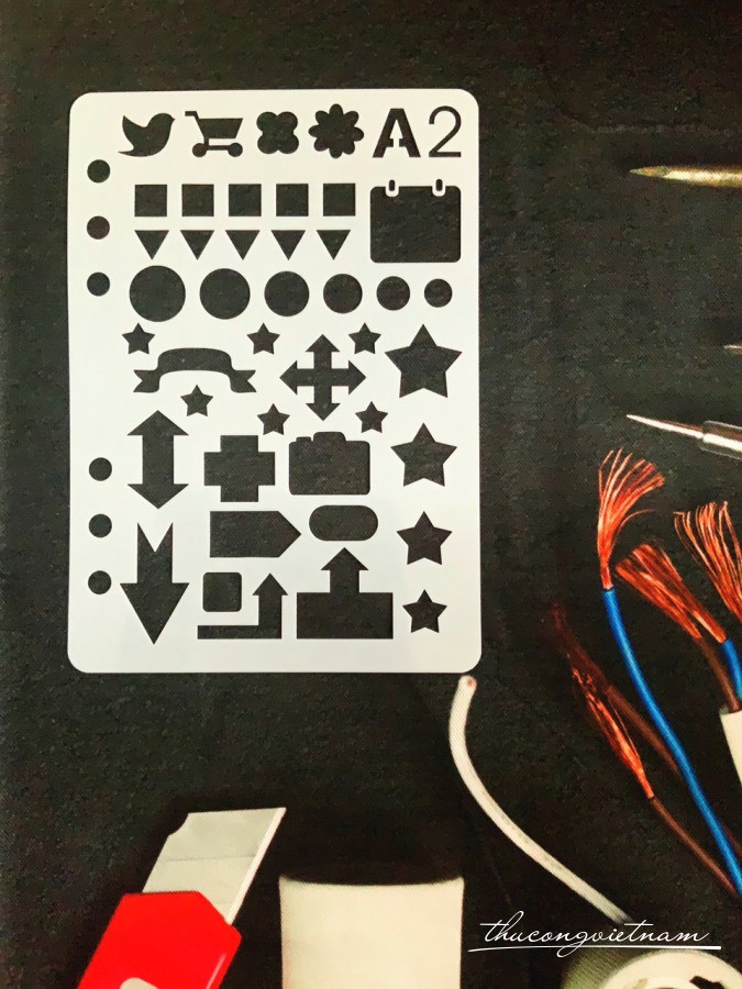 Khuôn vẽ Stencil Plastic mẫu 2 - size 14.7x21cm