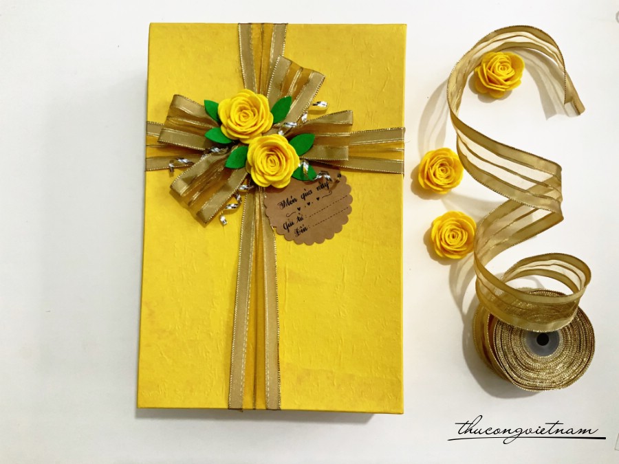 Hộp quà Handmade 20x30x7cm mẫu 1