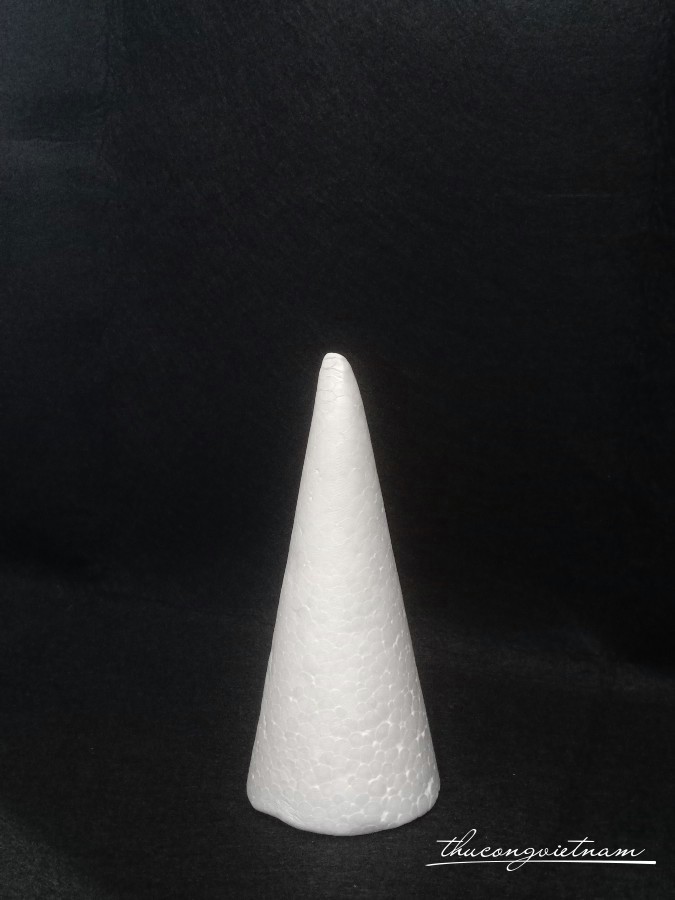 Khối xốp hình nón - 20cm