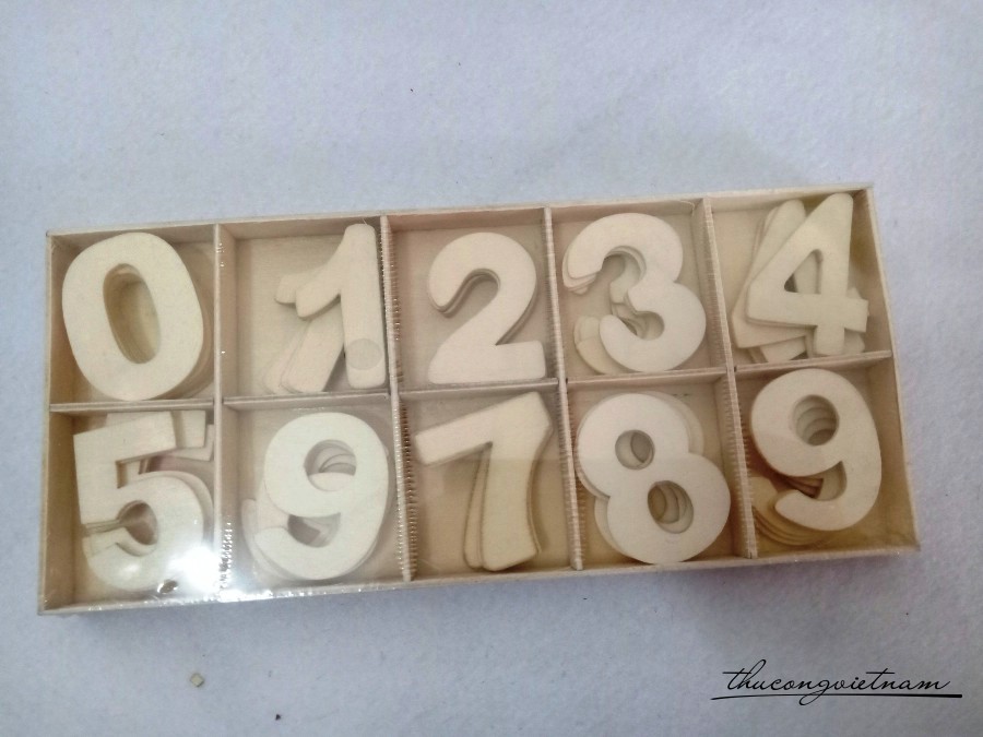 Hộp gỗ số 4cm (60 số)