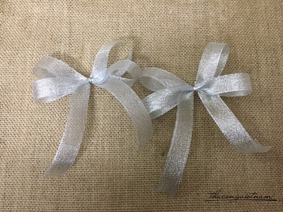 Nơ 4 cánh 10-12cm ( bản ruy băng 2cm ) - M1