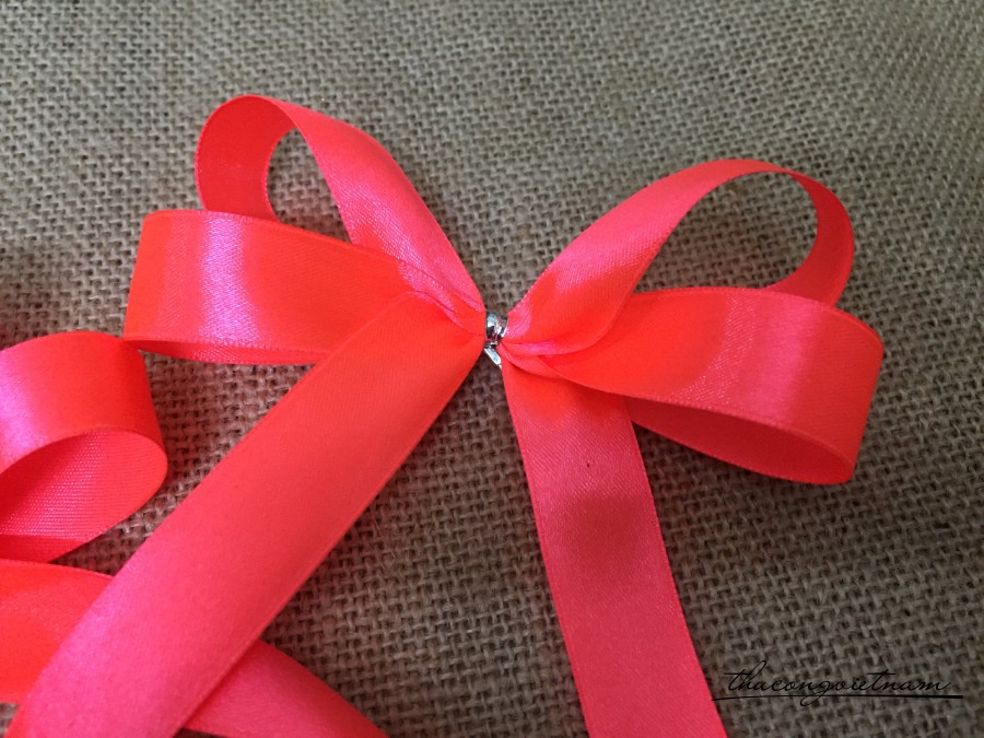 Nơ 4 cánh 10-12cm ( bản ruy băng 2cm ) - M8