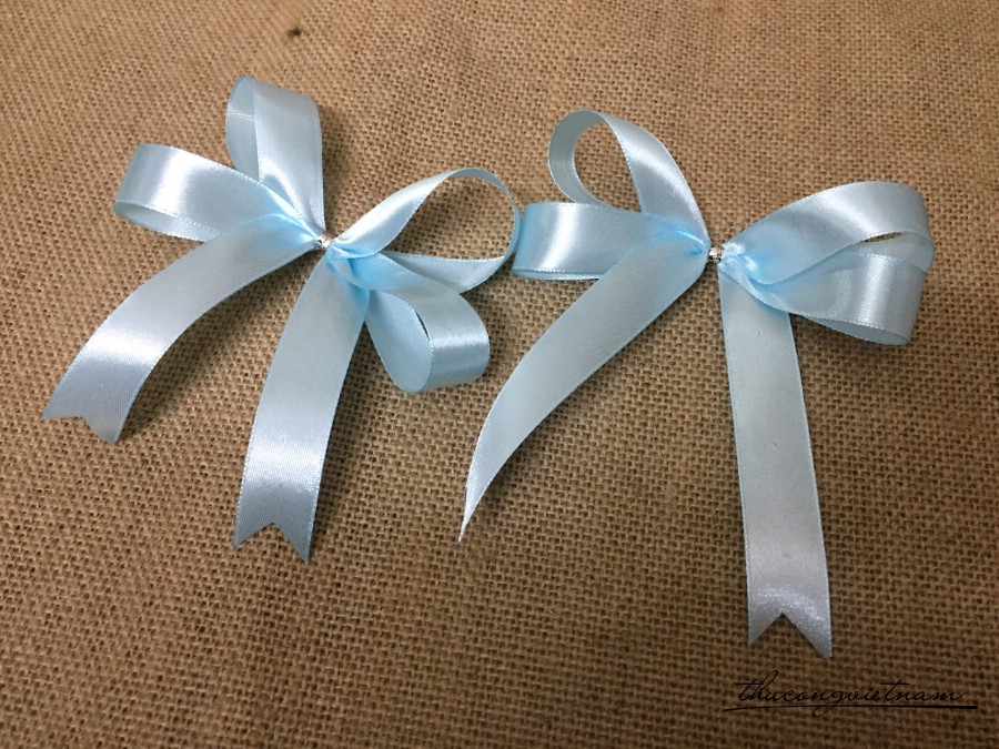 Nơ 4 cánh 10-12cm ( bản ruy băng 2cm ) - M11