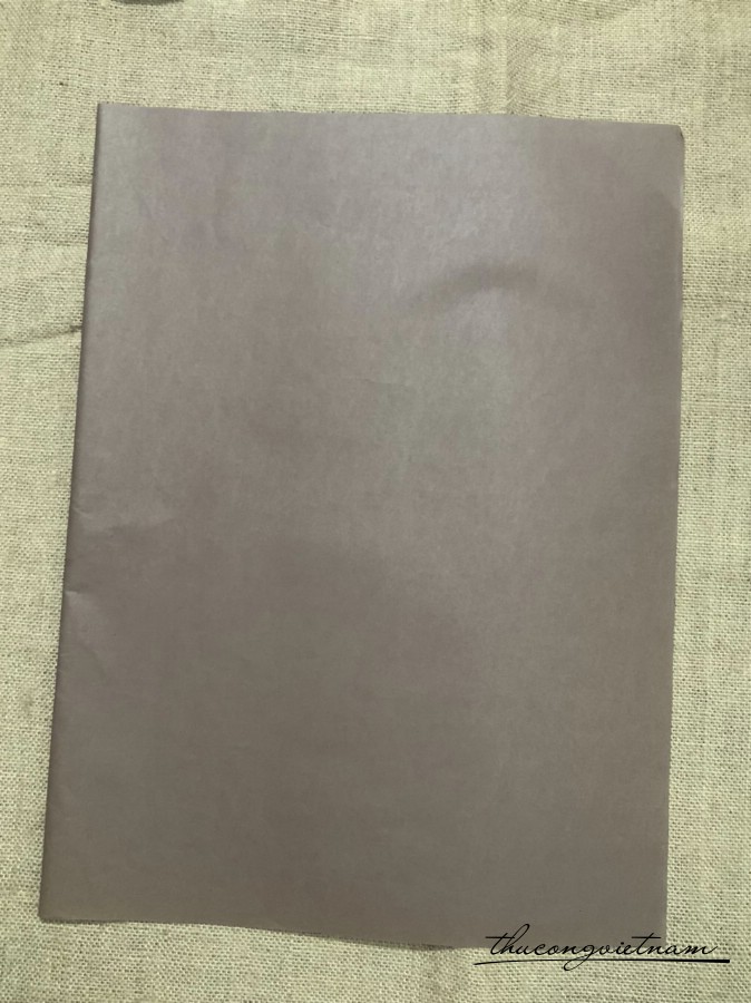 Giấy trơn gói quà, bó hoa 50*70cm - Nâu