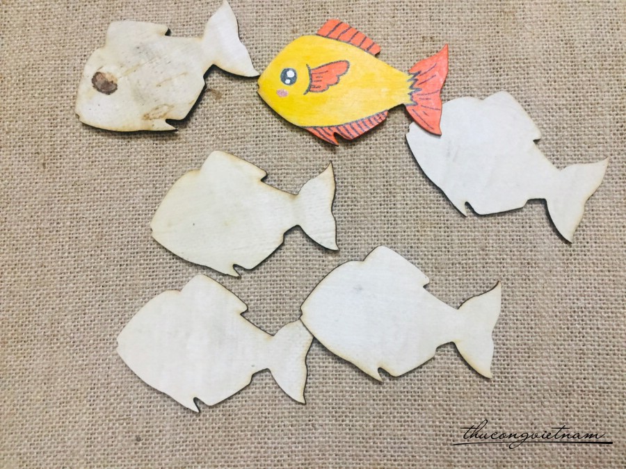 Thẻ gỗ trơn cá kiểu 2 - 10cm