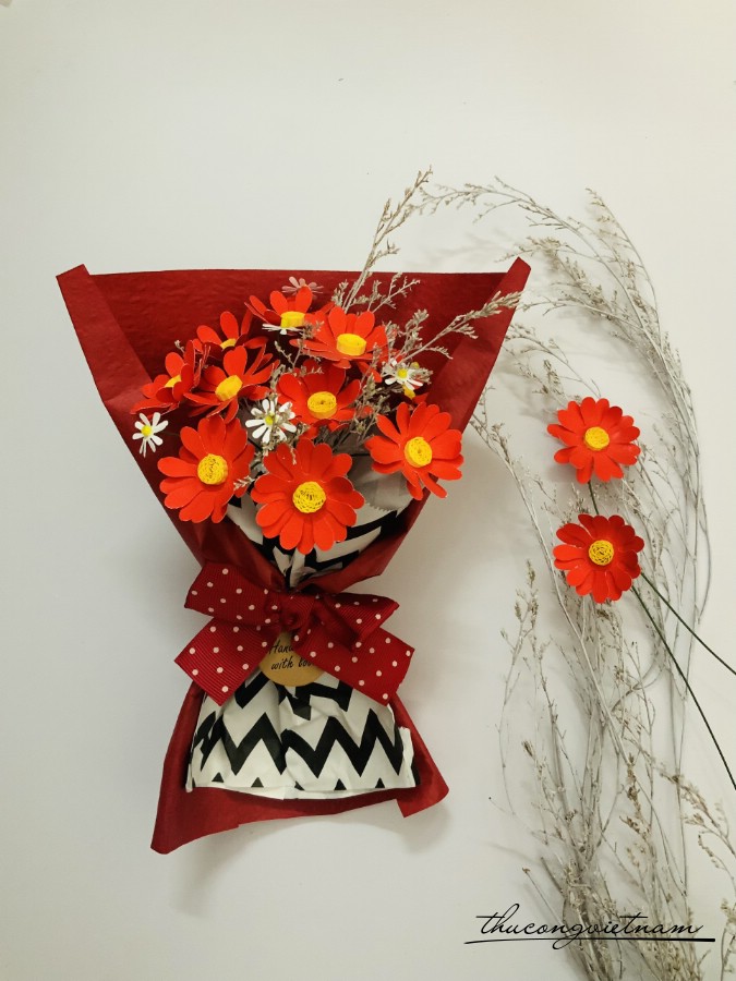 Bó hoa cúc họa mi màu đỏ (16*25cm)
