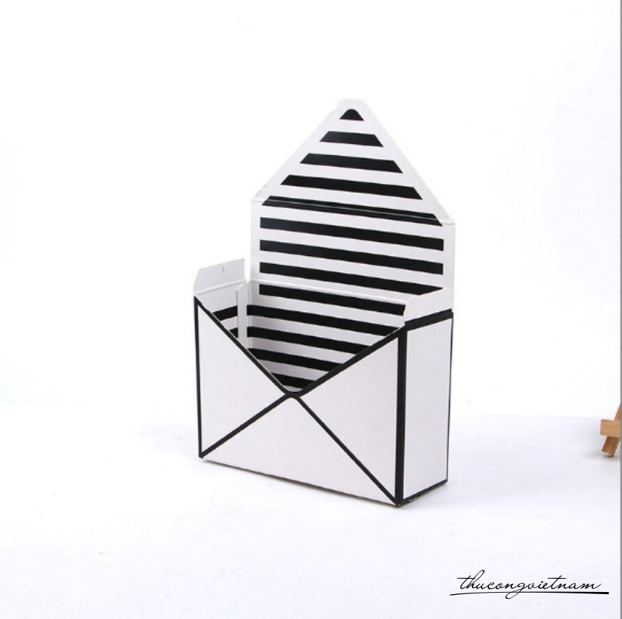Hộp Giấy Phong Thư (20*16*7cm)-M2