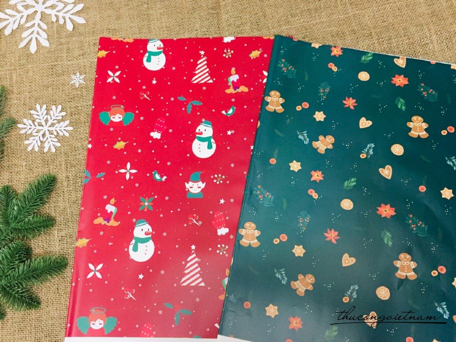 Set 2 tờ giấy gói quà - M10