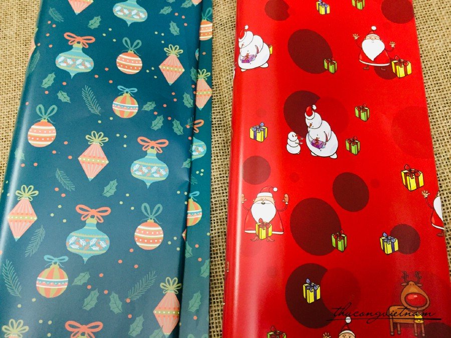 Set 2 tờ giấy gói quà - M15