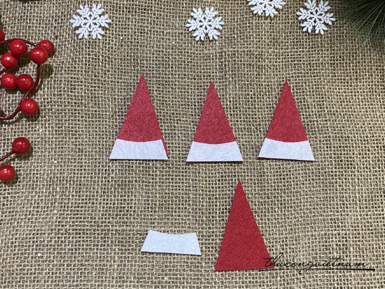 Mũ noel nỉ 6cm (5 cái)