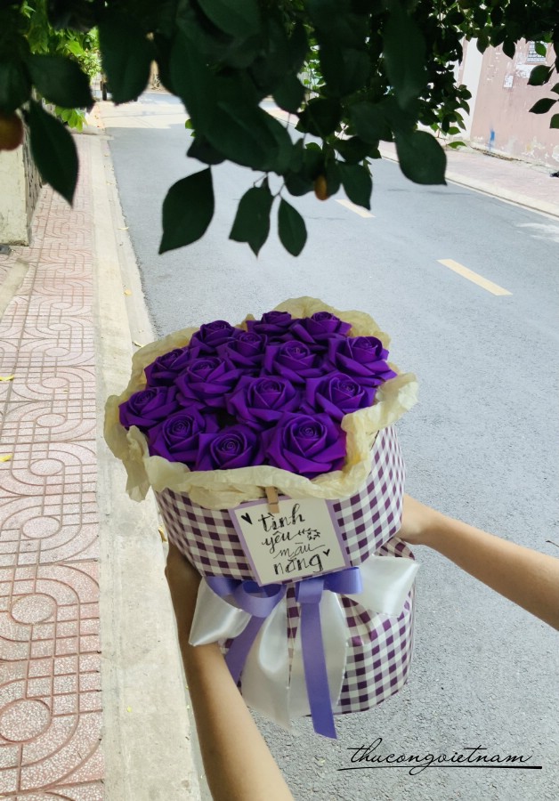 Bó hoa hồng giấy loại đại (30x35cm) - Tím đậm