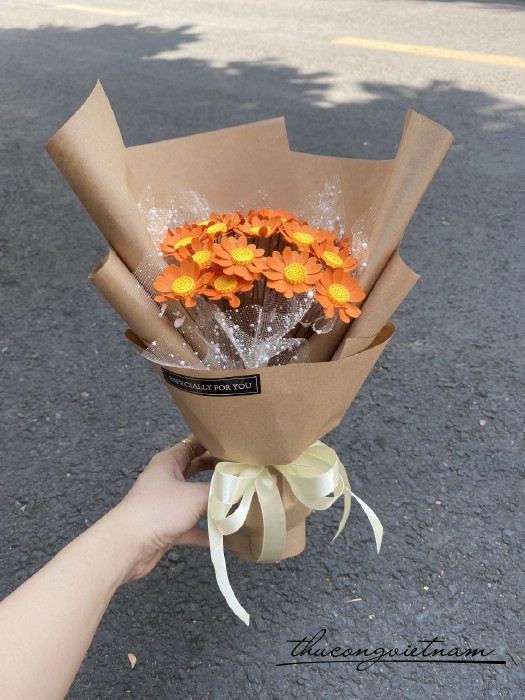 Bó hoa cúc họa mi tông cam