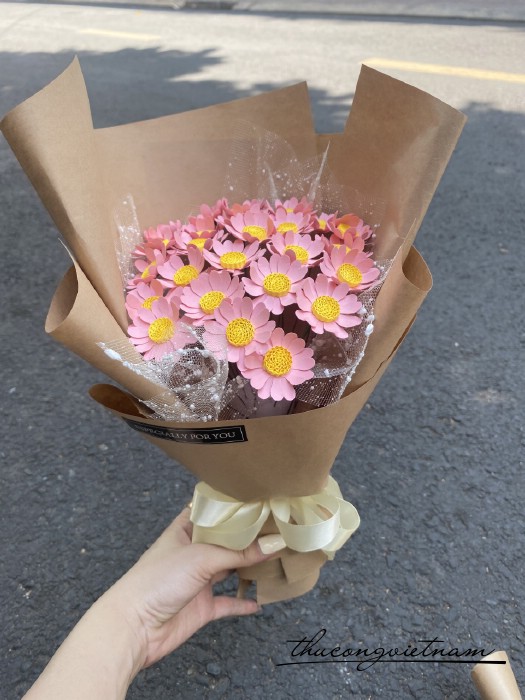 Bó hoa cúc họa mi tông hồng