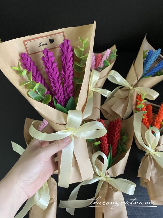 Bó hoa lavender nhỏ 4 bông tông tím