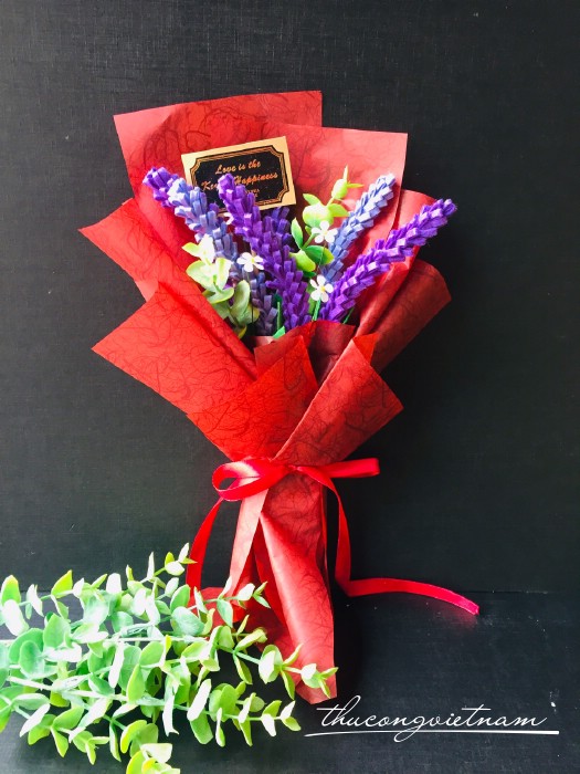 Bó hoa lavender lớn 7 bông tông tím
