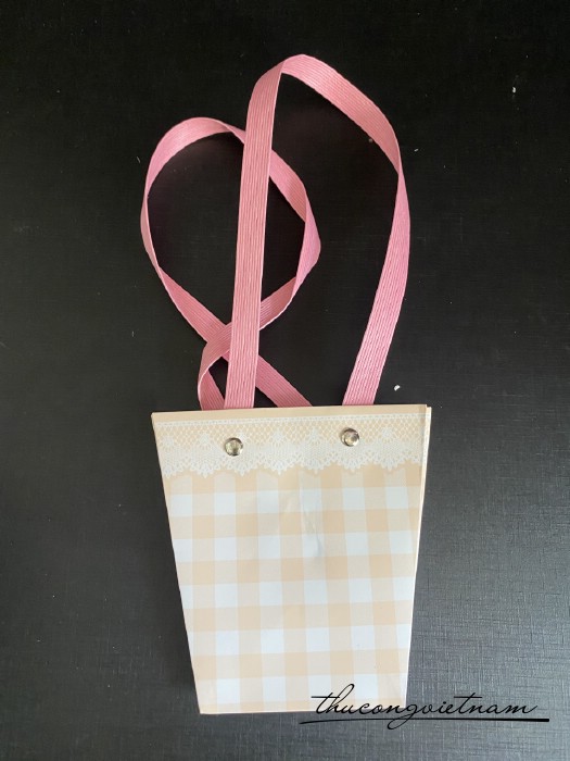 Giỏ cắm hoa hình thang (12*12*8cm) - Màu hồng