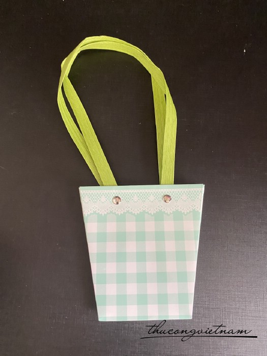 Giỏ cắm hoa hình thang (12*12*8cm) - Màu xanh lá