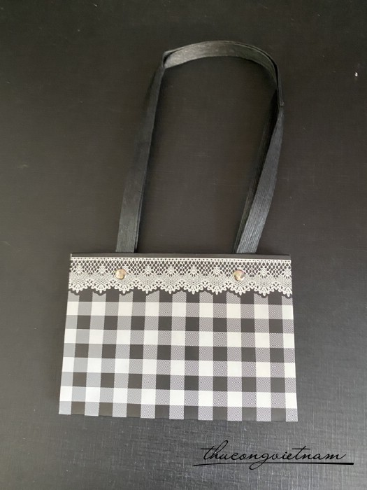 Giỏ cắm hoa hình chữ nhật (15*10*10cm) - Màu đen