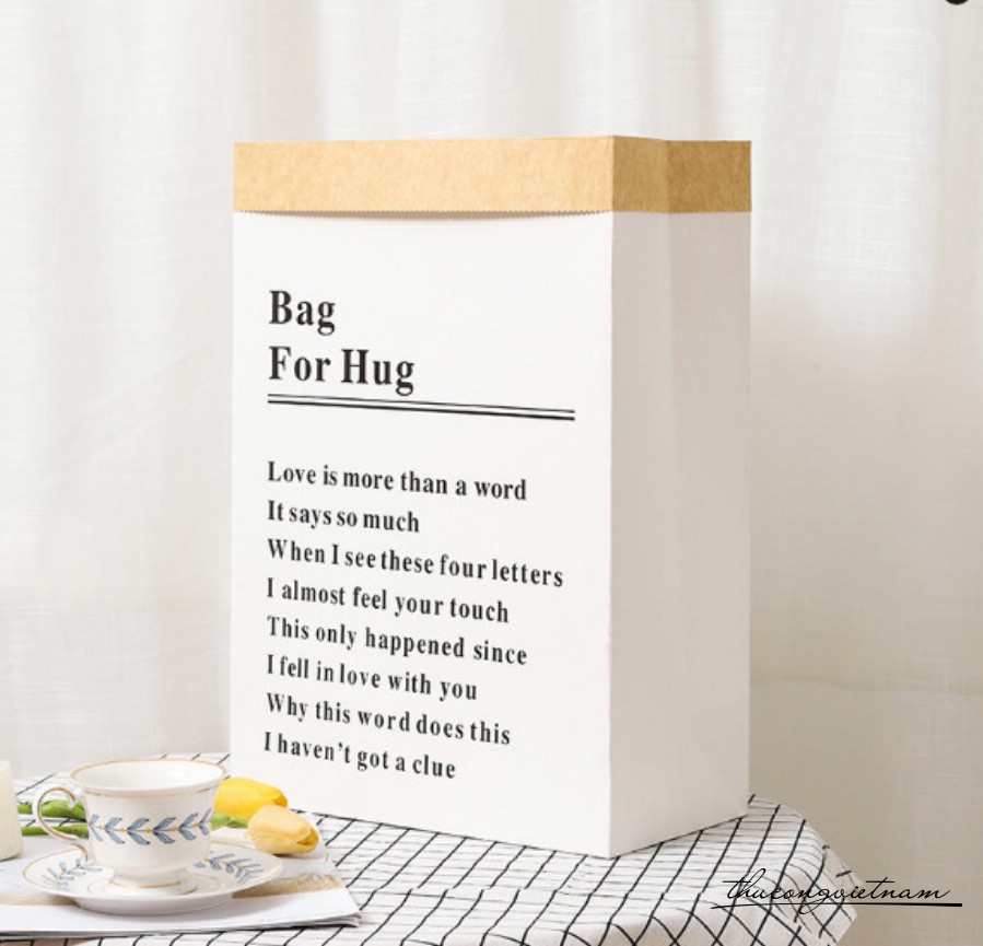 Túi giấy Kraft cứng Bag For Hug ( 44x31x16cm) - Màu trắng