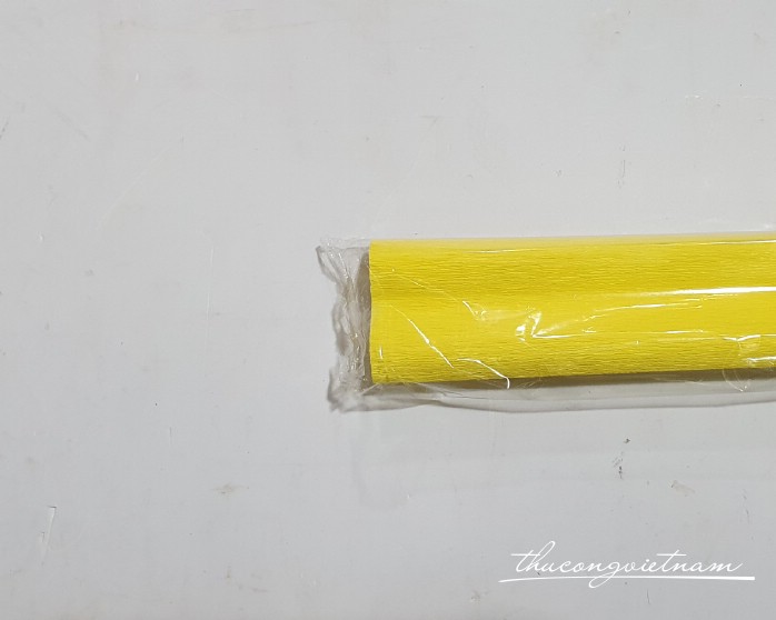 Giấy nhún khổ 50*250cm - Màu vàng tươi