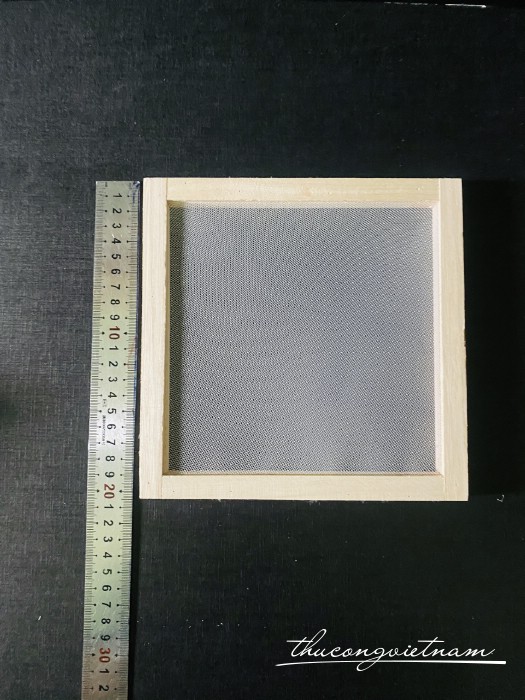Khuôn gỗ lọc giấy 20x20x2cm