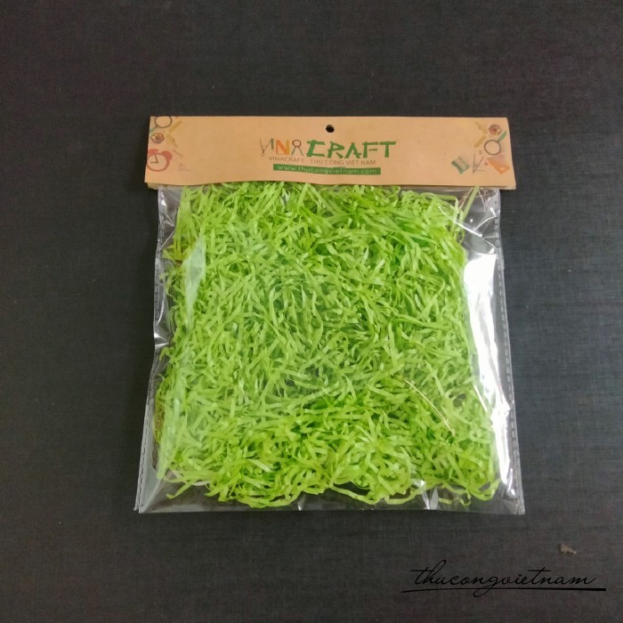 Giấy rơm lót hộp quà màu xanh lá 10g