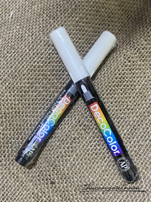 Bút sơn DecoColor Acrylic paint marker màu trắng (3mm)
