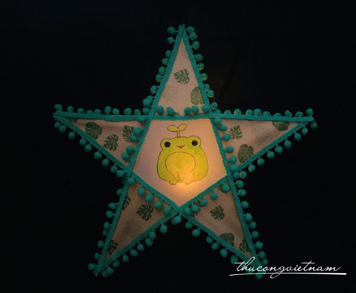 Lồng Đèn Ngôi Sao Giấy Báo  - Mẫu 7 (40cm)