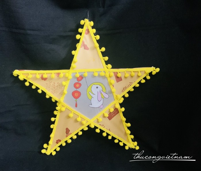Lồng Đèn Ngôi Sao Giấy Báo  - Mẫu 9 (40cm)