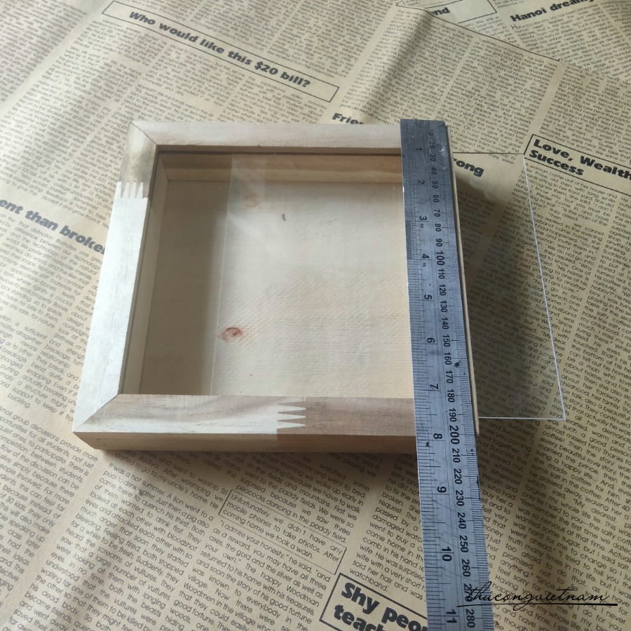Khung gỗ kéo Mica 20*20*3cm