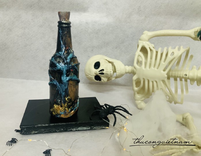 Lọ độc dược trang trí Halloween 23*7cm - Mẫu 1