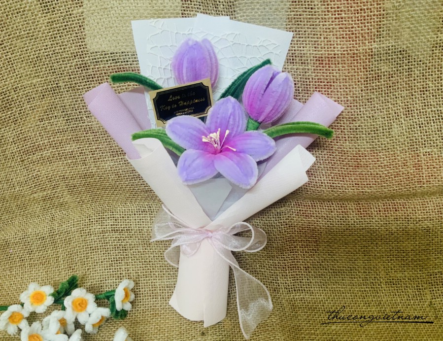 Bó hoa kẽm nhung handmade 25*35cm tông tím