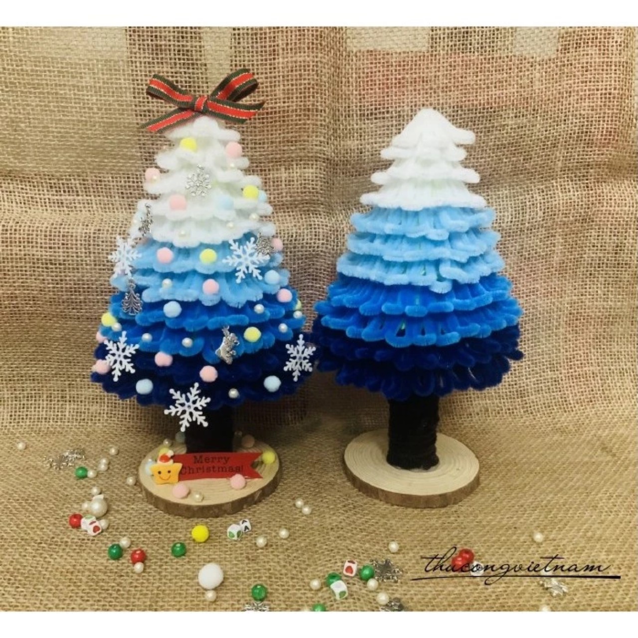 Cây thông Noel kẽm nhung trơn (30-32cm) mix xanh dương