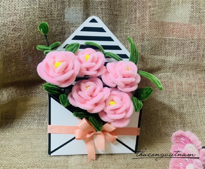 Giỏ hoa hồng kẽm nhung (25*30cm)