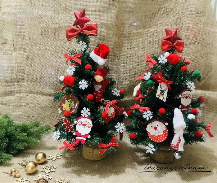 Cây thông để bàn Giáng Sinh Handmade 45cm 
