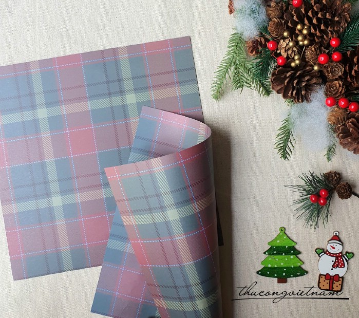 Giấy nền Giáng Sinh in hai mặt 30*30cm - M3